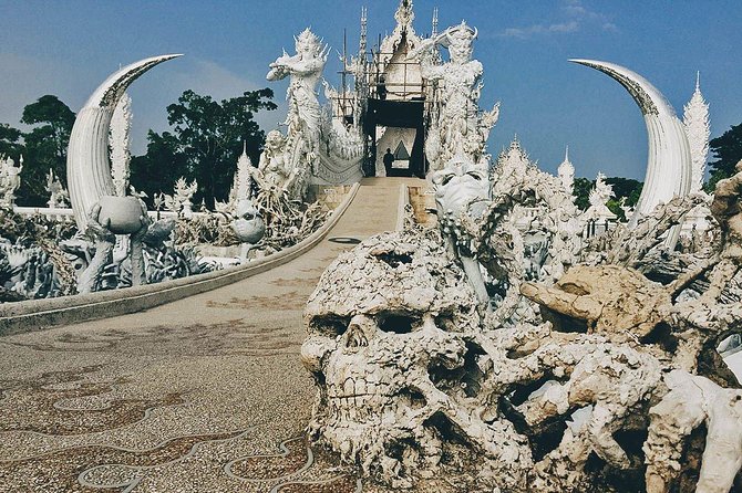 White Temple, Black House Museum and Hot Spring Tour from Chiang Mai (SHA Plus) - Who will enjoy this tour most