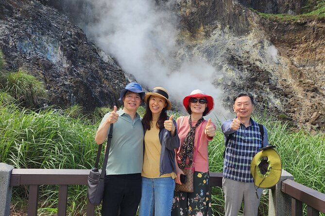 Yamingshan Volcano, Beitou Thermal Valley, Danshui Private Tour - Why the private-car format matters