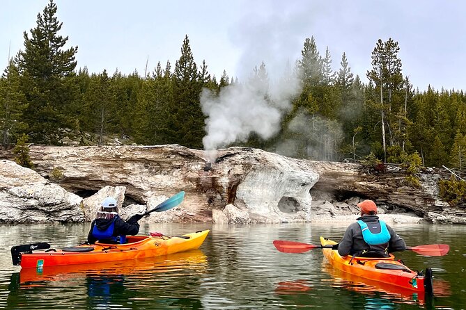 Yellowstone Lake & Hot Springs / 3 Hour Morning or Twilight Tour - Key points before you book
