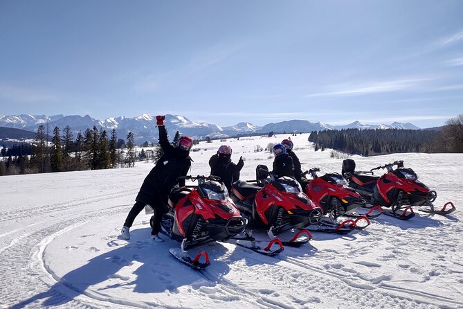 Zakopane Snowmobile Tour and Thermal Baths from Krakow - Chochołów and its wooden homes